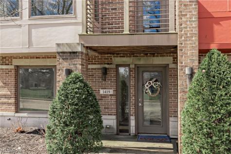 1419 Slate Court Cleveland Heights OH 44118