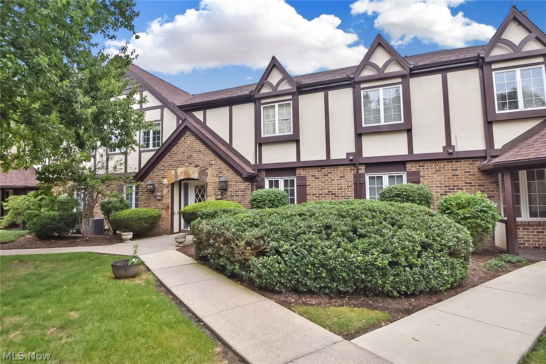 2199 Fairway Boulevard Hudson OH 44236