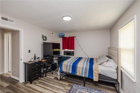 19406 Van Aken Boulevard Shaker Heights OH 44122