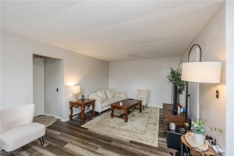 19406 Van Aken Boulevard Shaker Heights OH 44122