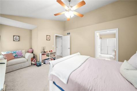 169 Waterford Way Tallmadge OH 44278