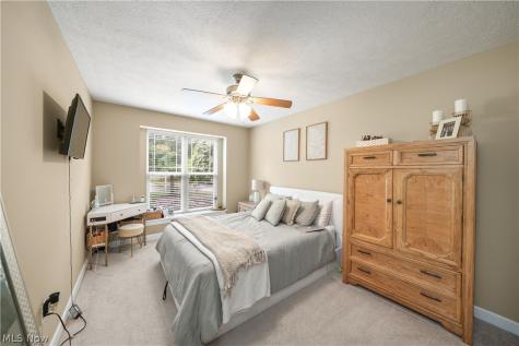 169 Waterford Way Tallmadge OH 44278