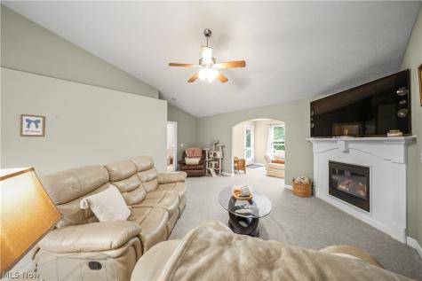 169 Waterford Way Tallmadge OH 44278