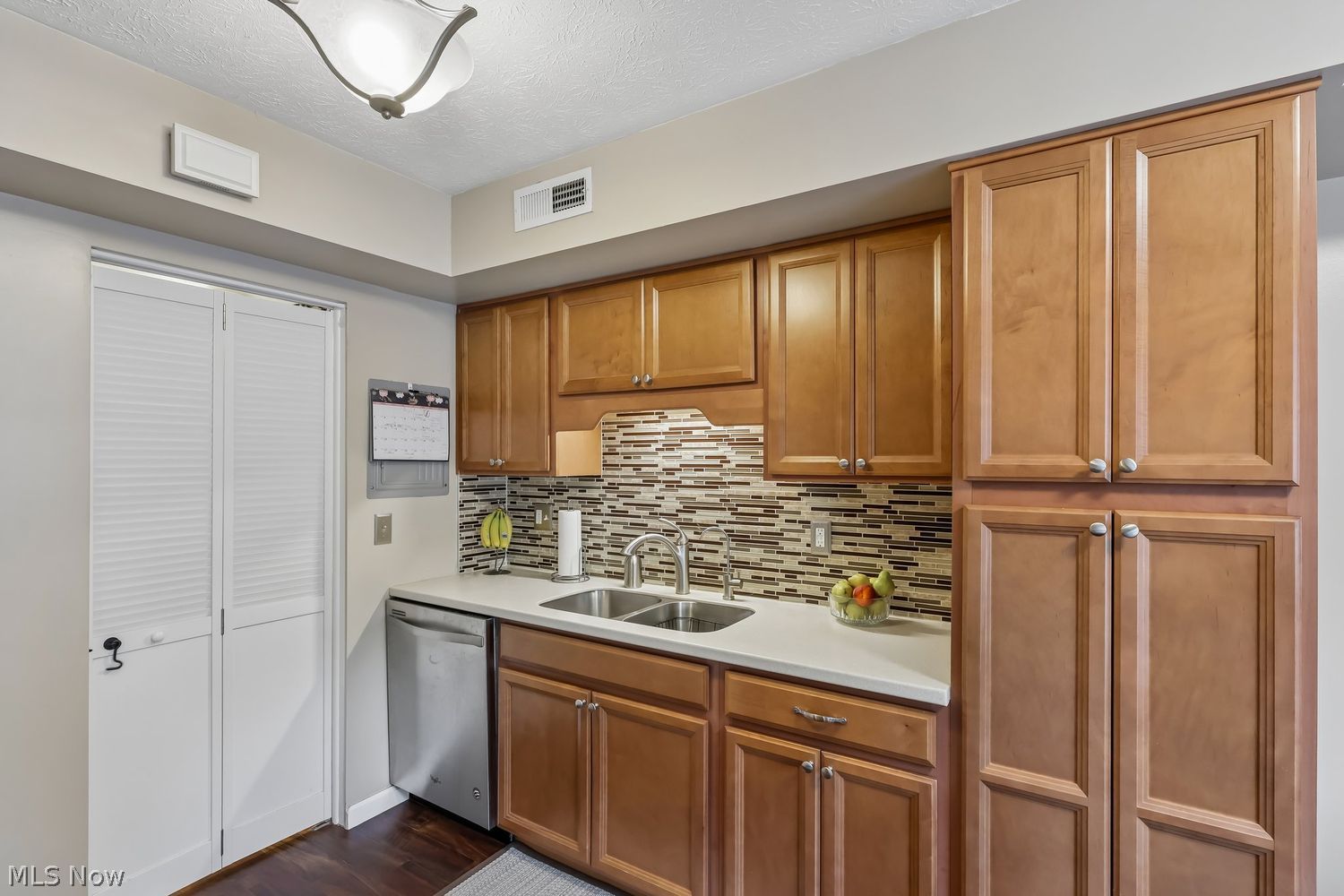 20496 Williamsburg Court Middleburg Heights OH 44130