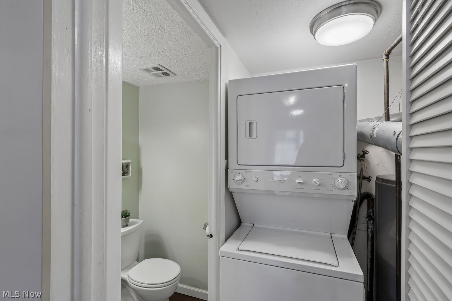 20496 Williamsburg Court Middleburg Heights OH 44130