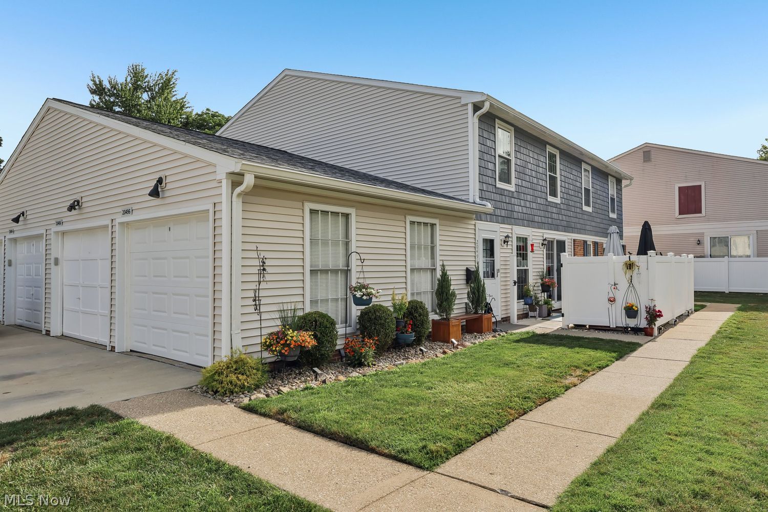 20496 Williamsburg Court Middleburg Heights OH 44130