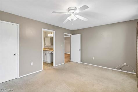 2823 Pease Drive Rocky River OH 44116