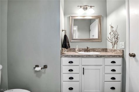 2823 Pease Drive Rocky River OH 44116