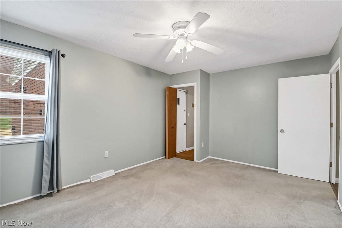 2823 Pease Drive Rocky River OH 44116