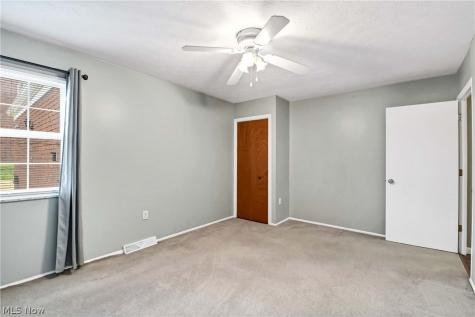 2823 Pease Drive Rocky River OH 44116