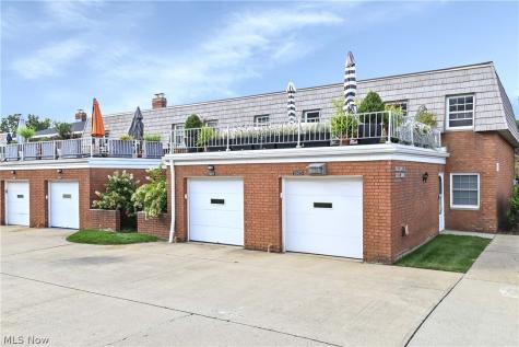 2823 Pease Drive Rocky River OH 44116