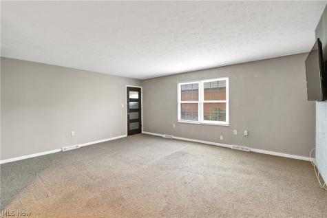 2823 Pease Drive Rocky River OH 44116