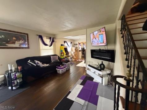 1464 E 250th Street Euclid OH 44117