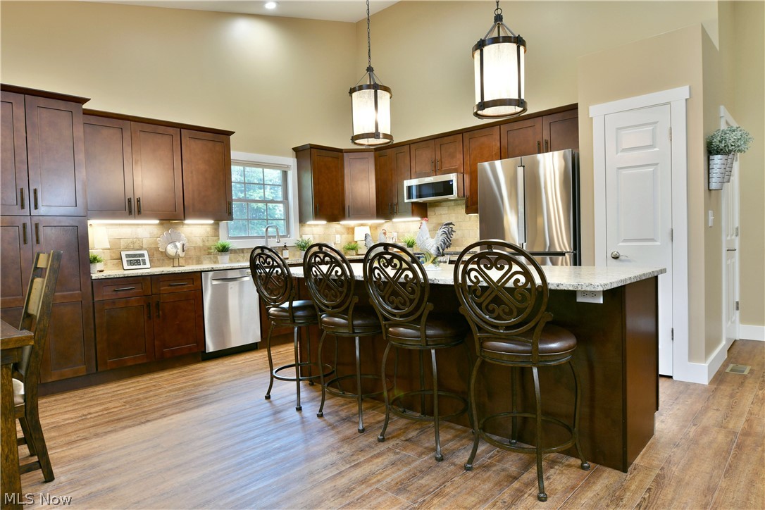 12 Bayview Circle Cortland OH 44410