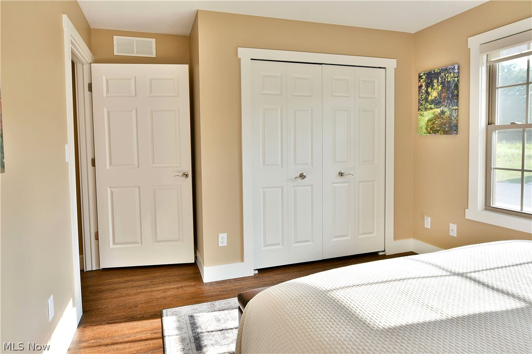12 Bayview Circle Cortland OH 44410