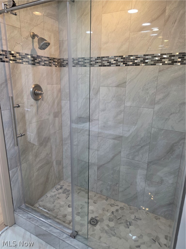 2202 Acacia Park Drive Lyndhurst OH 44124