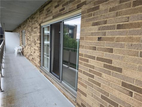 2202 Acacia Park Drive Lyndhurst OH 44124