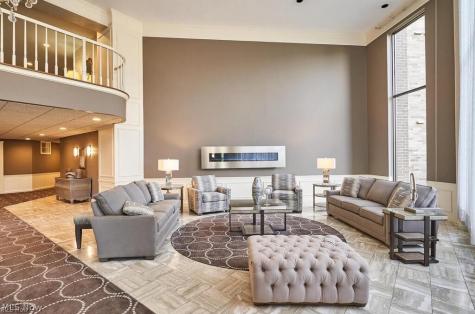2202 Acacia Park Drive Lyndhurst OH 44124