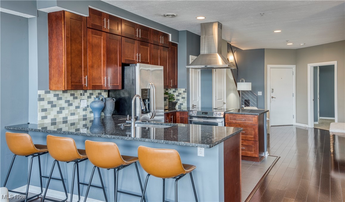 1237 Washington Avenue Cleveland OH 44113