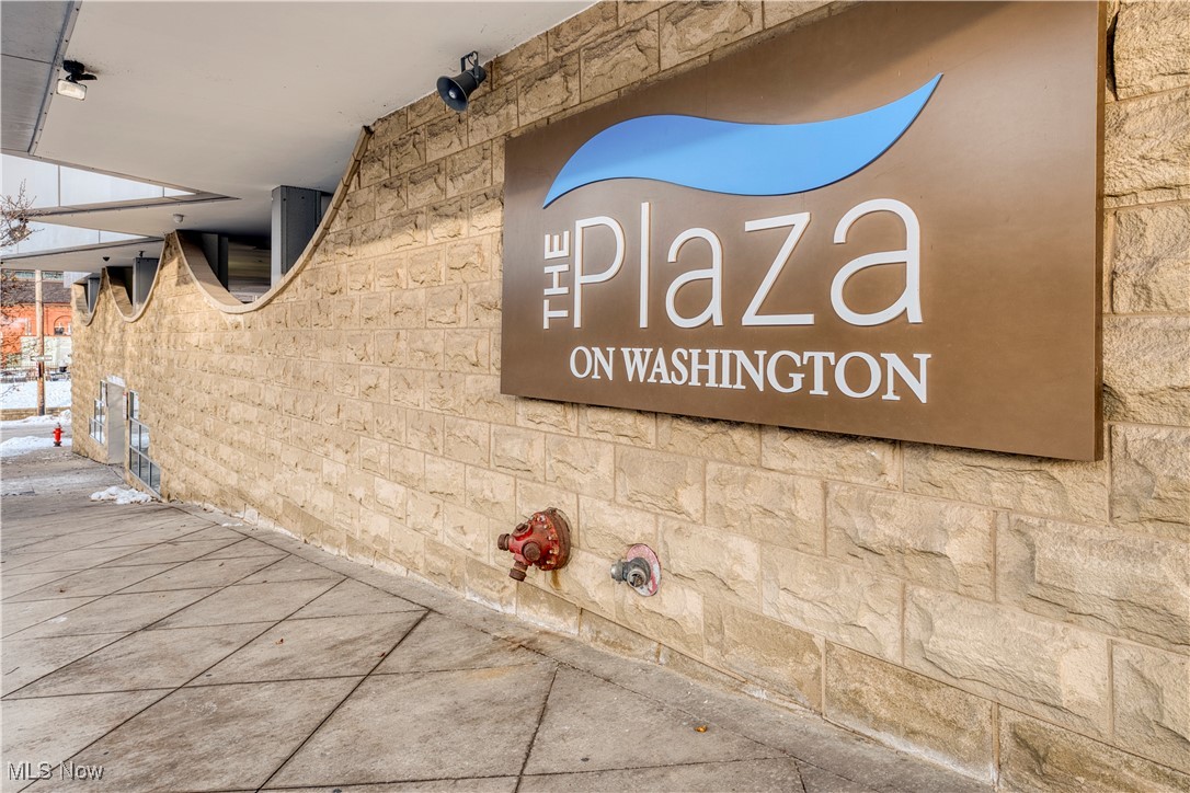 1237 Washington Avenue Cleveland OH 44113