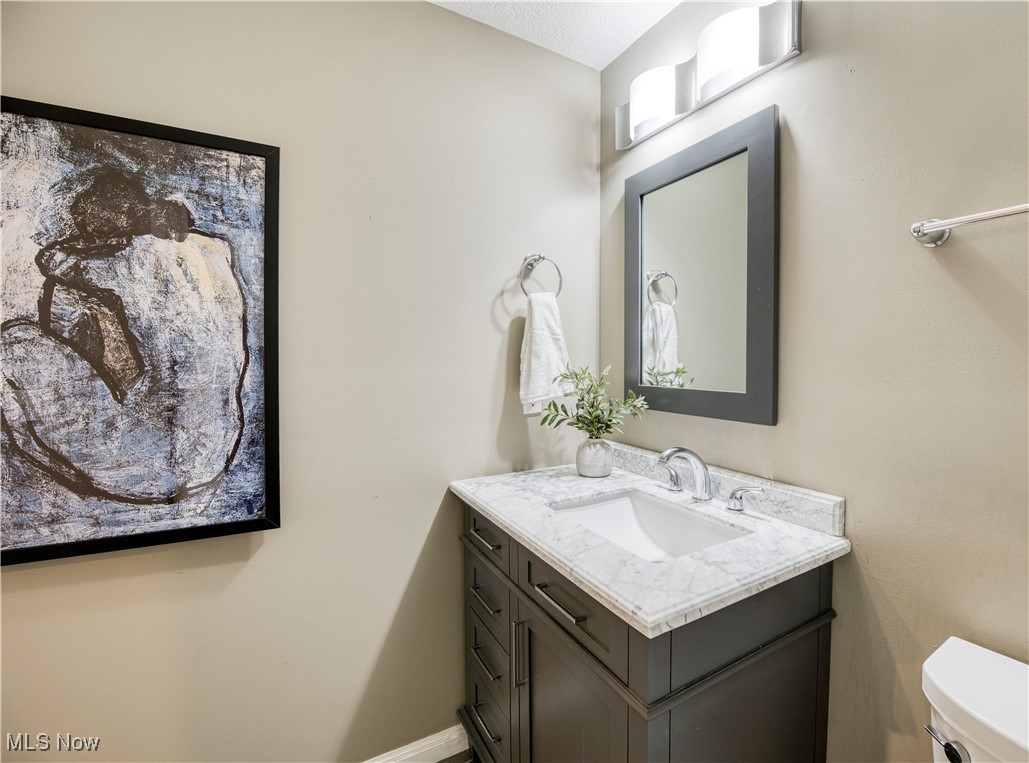 1237 Washington Avenue Cleveland OH 44113