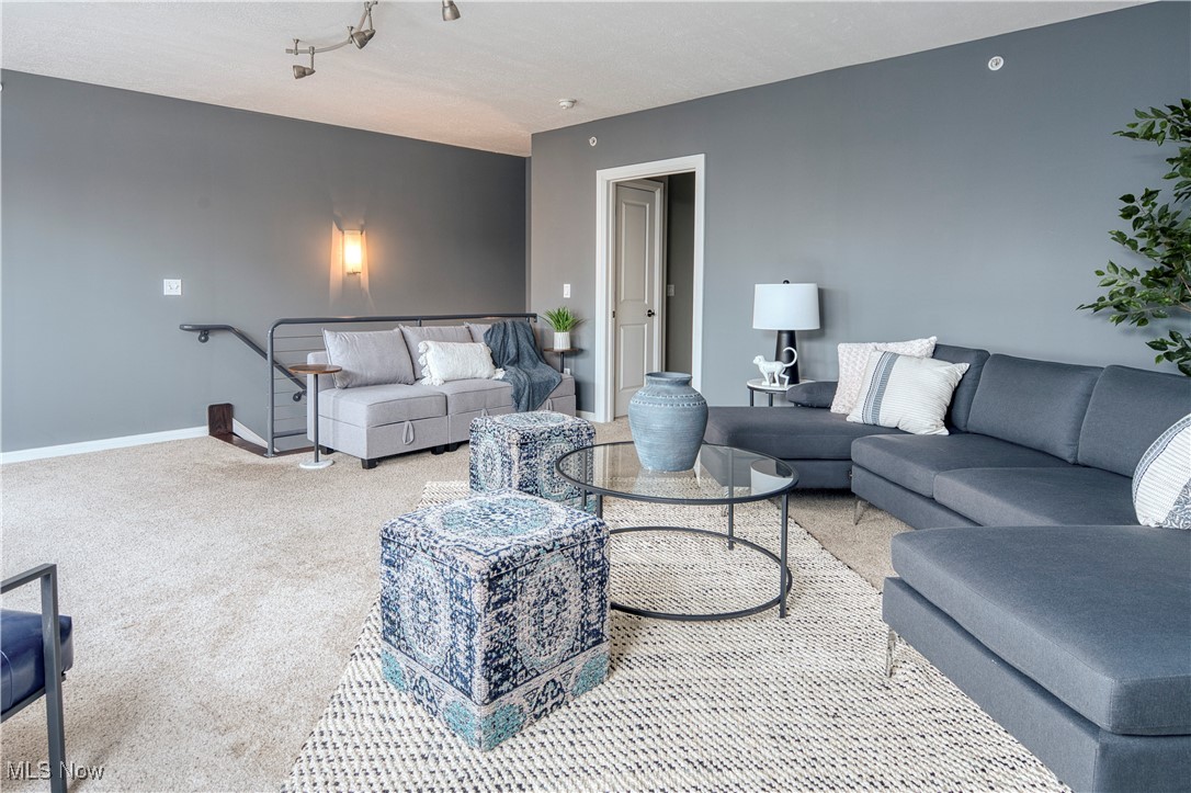 1237 Washington Avenue Cleveland OH 44113