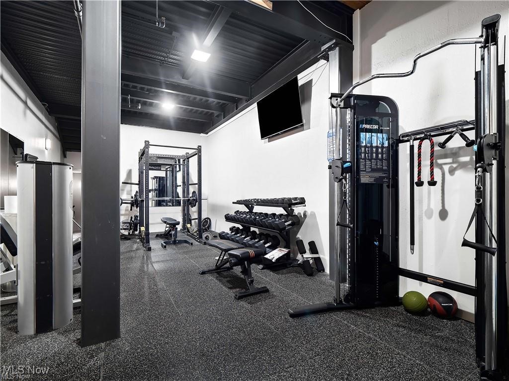 1237 Washington Avenue Cleveland OH 44113