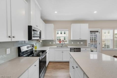 1470 Caymus Court Avon OH 44011