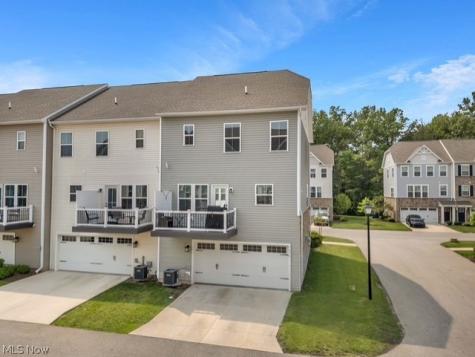 1470 Caymus Court Avon OH 44011