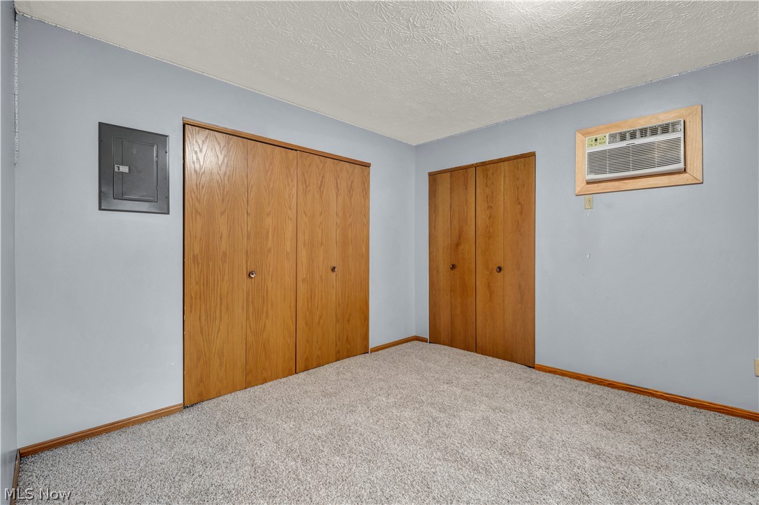 2163 Pinebrook Trail Cuyahoga Falls OH 44223