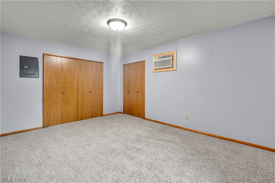 2163 Pinebrook Trail Cuyahoga Falls OH 44223