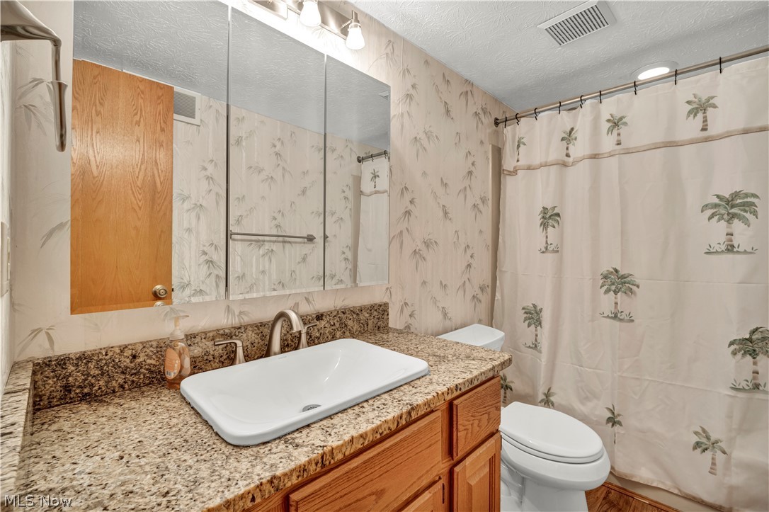 2163 Pinebrook Trail Cuyahoga Falls OH 44223