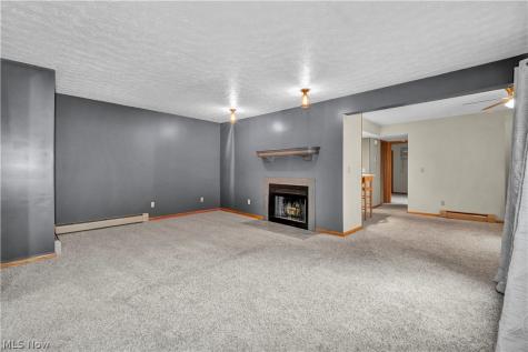 2163 Pinebrook Trail Cuyahoga Falls OH 44223