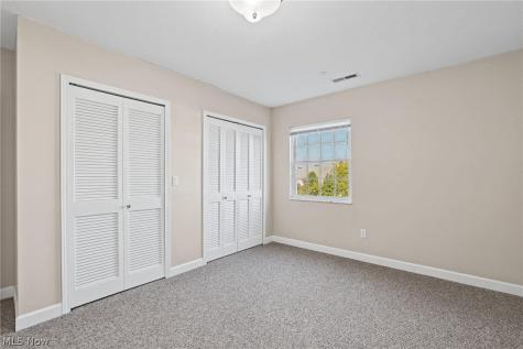 2885 Pease Drive Rocky River OH 44116