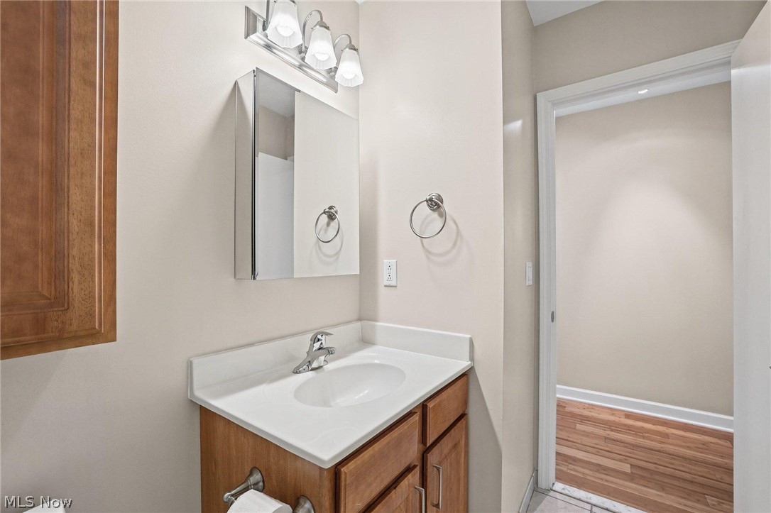 2885 Pease Drive Rocky River OH 44116