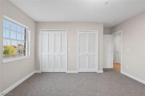 2885 Pease Drive Rocky River OH 44116