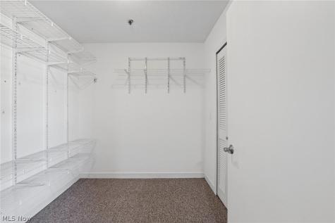 2885 Pease Drive Rocky River OH 44116