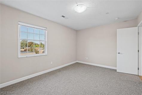 2885 Pease Drive Rocky River OH 44116