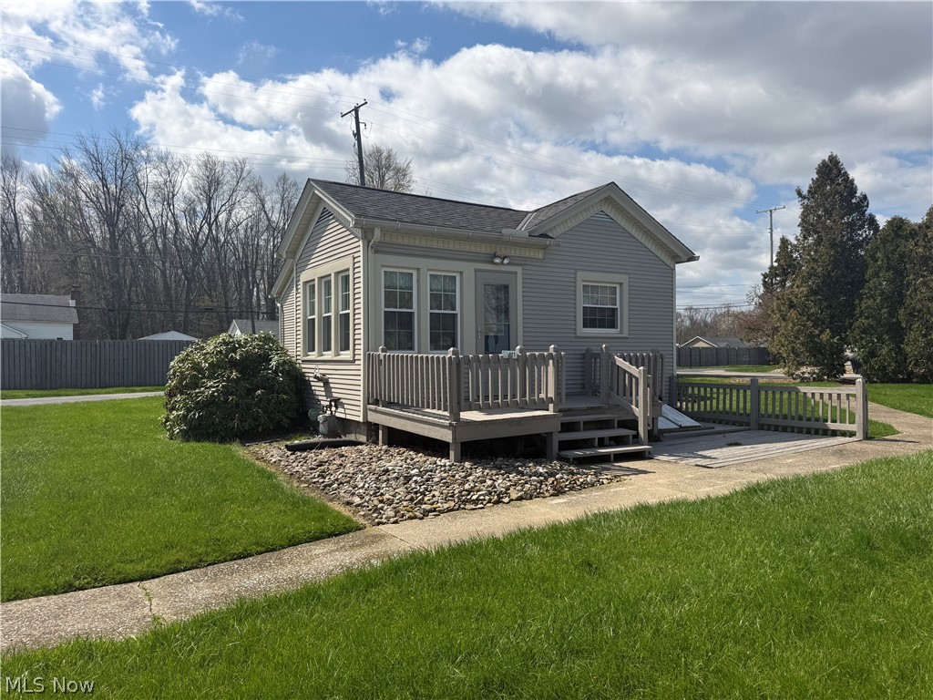 5237 W Lake Road Ashtabula OH 44004