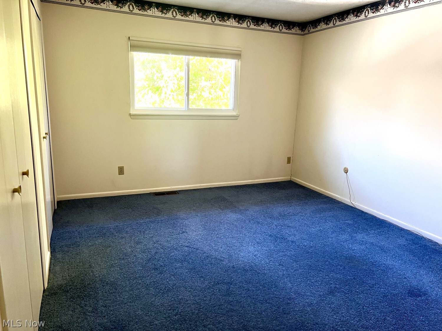 4312 Hyde Park North Olmsted OH 44070