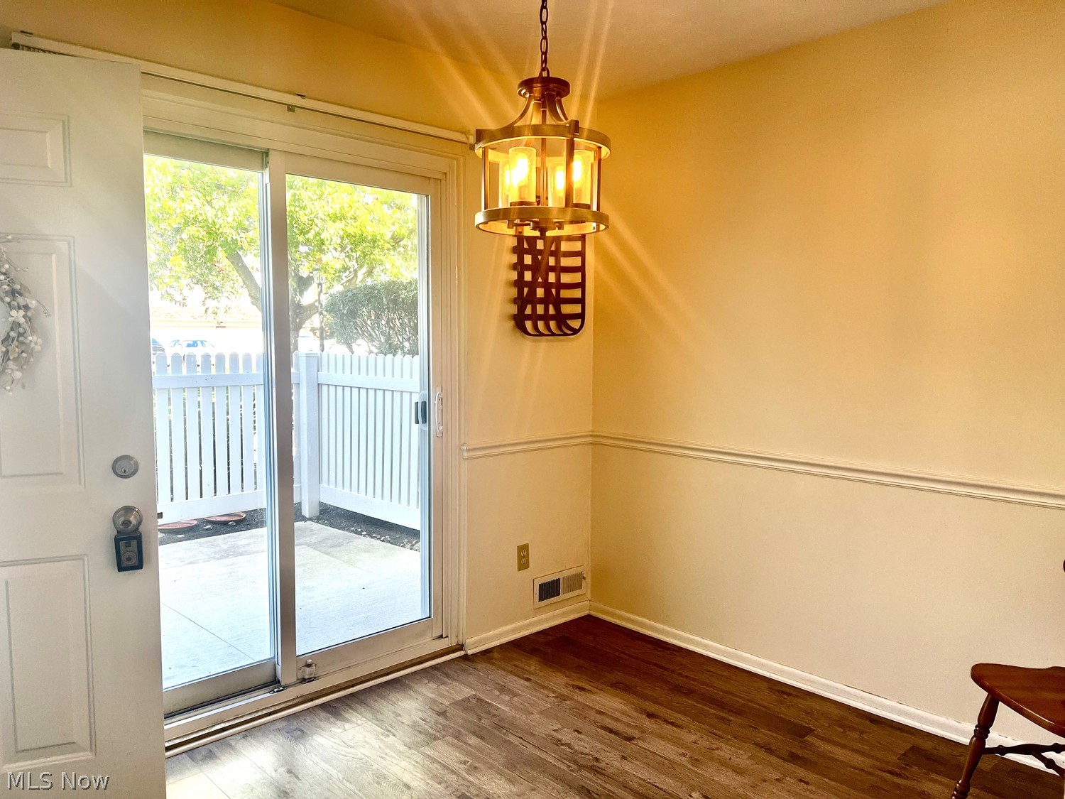 4312 Hyde Park North Olmsted OH 44070