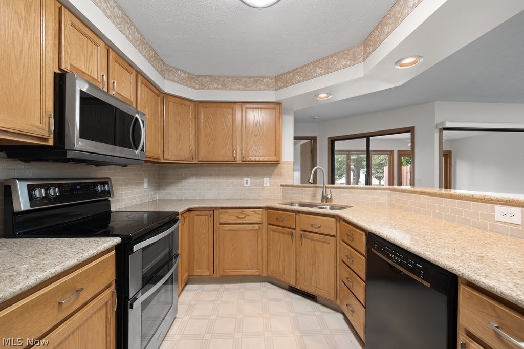 5243 Parkhurst Drive Sheffield OH 44054
