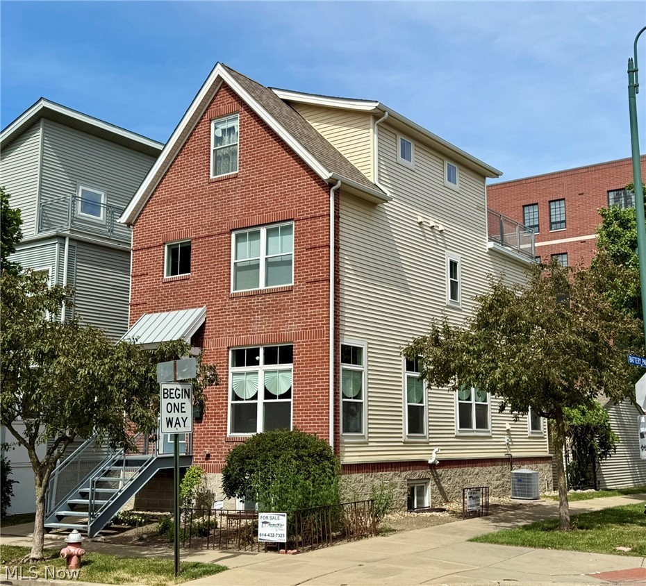 1257 W 76th Street Cleveland OH 44102