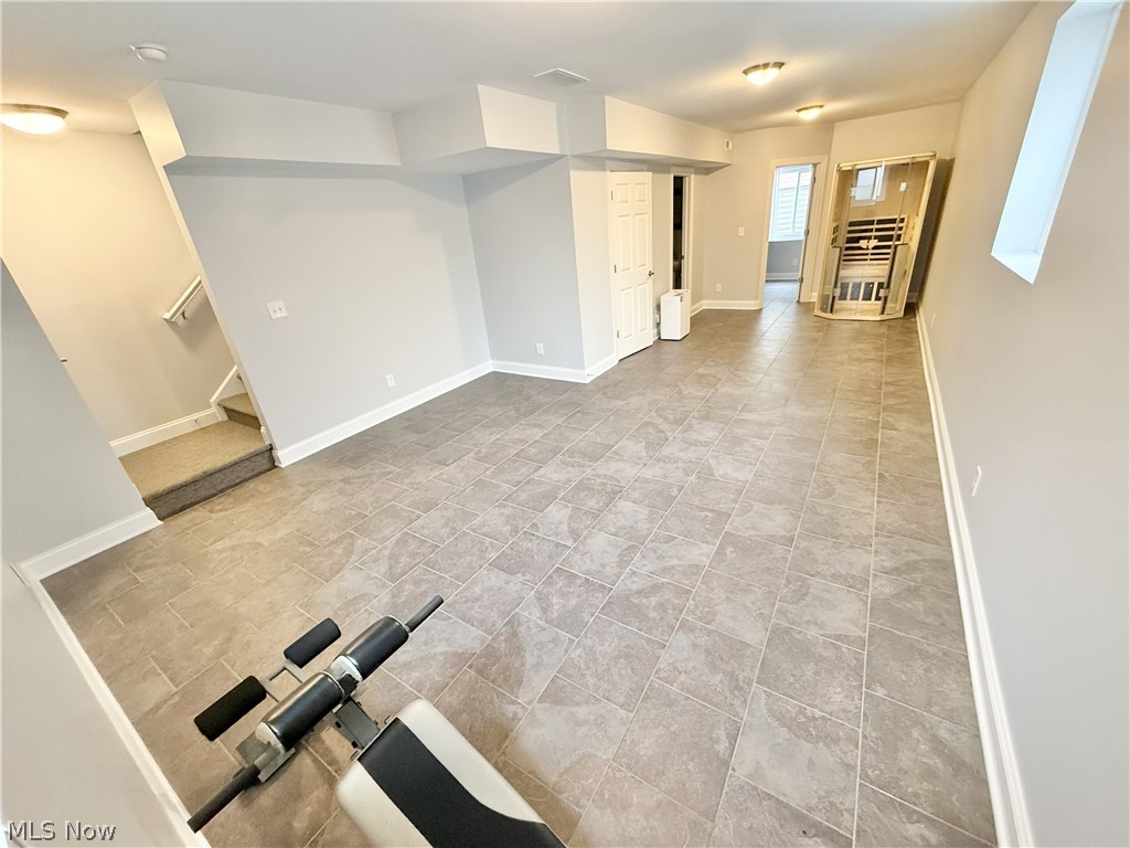 1257 W 76th Street Cleveland OH 44102