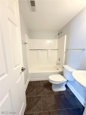 1257 W 76th Street Cleveland OH 44102