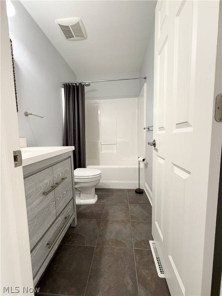 1257 W 76th Street Cleveland OH 44102
