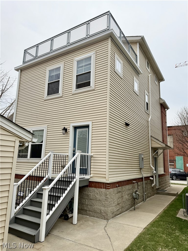 1257 W 76th Street Cleveland OH 44102