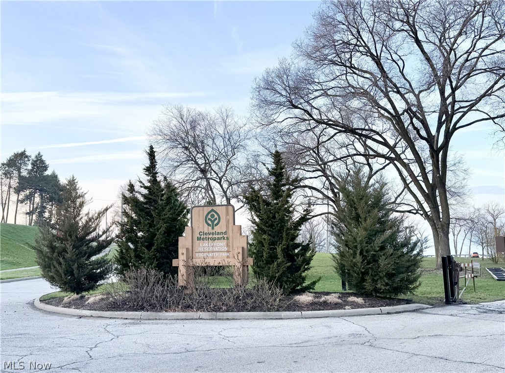 1257 W 76th Street Cleveland OH 44102