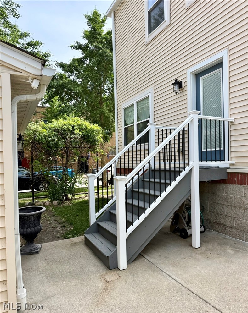 1257 W 76th Street Cleveland OH 44102