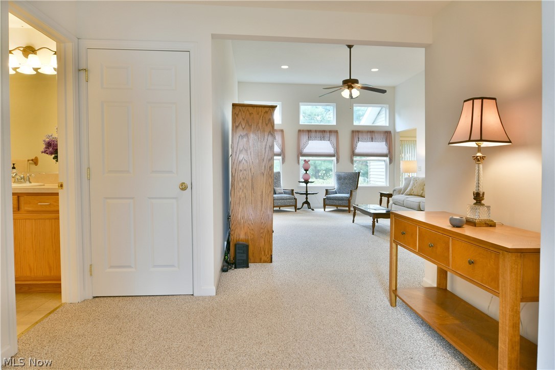 7 Danbury Court NW Warren OH 44481
